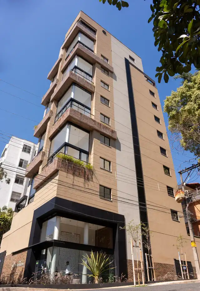 Casa Passarim - Fachada elegante a atemporal