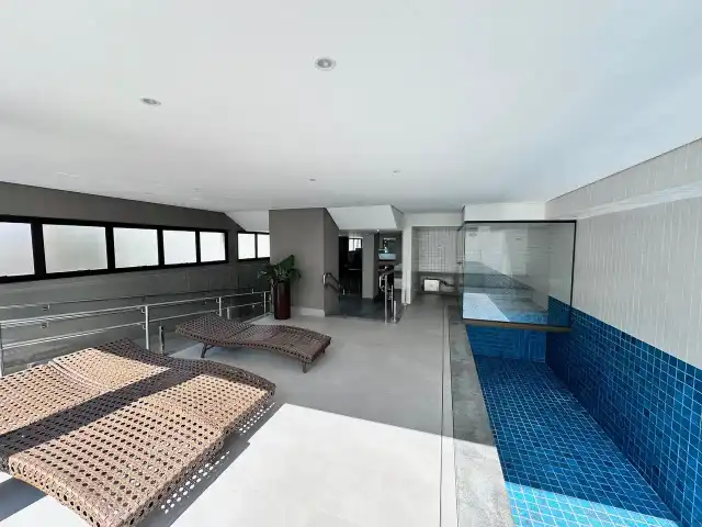 Castelo Abrantes - Piscina com raia e sauna integrada