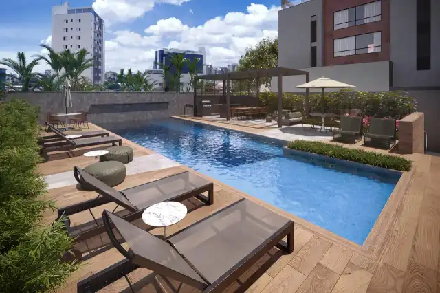Trento - Piscina com deck