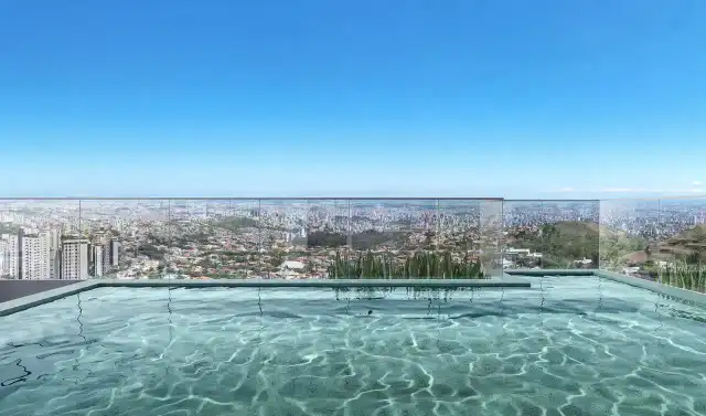Skyline - Piscina com vista panorâmica