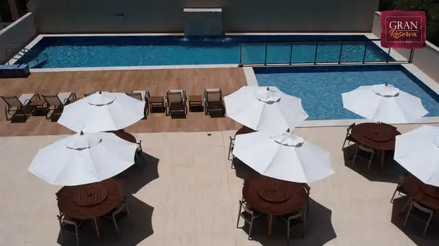 Gran Reserva Alto do Imbuí - Piscina com deck molhado
