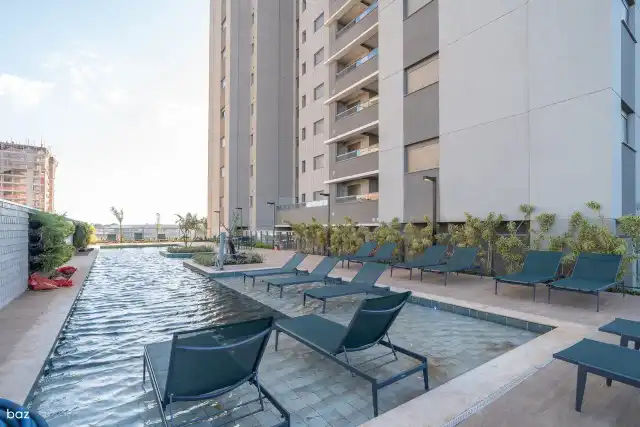 Granverse Garden - Piscina com raia e deck