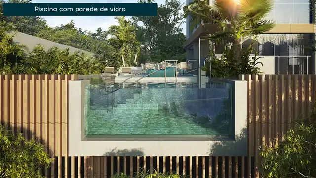 Oke Horto - Piscina com parede de vidro