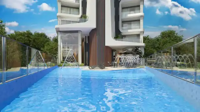 Quadra - Piscina com deck