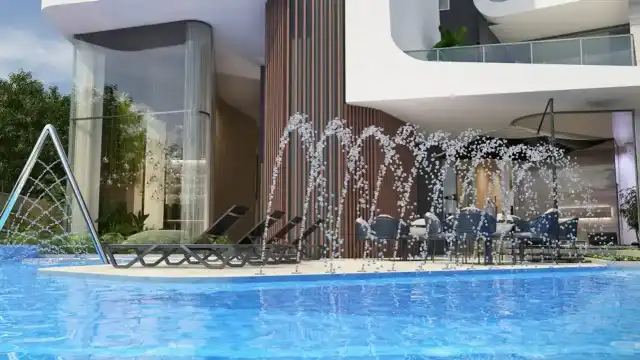 Quadra - Piscina com deck