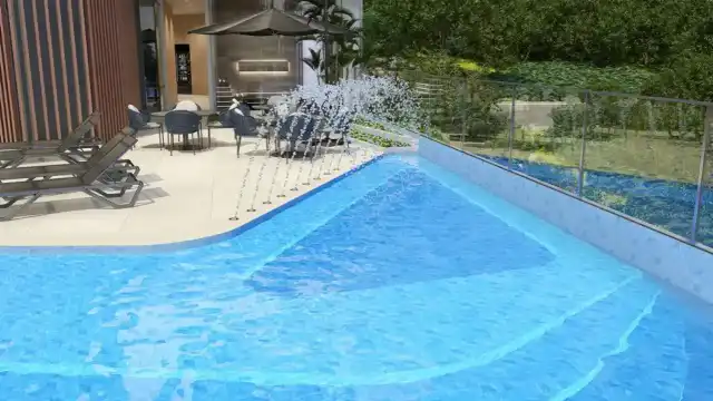 Quadra - Piscina com deck