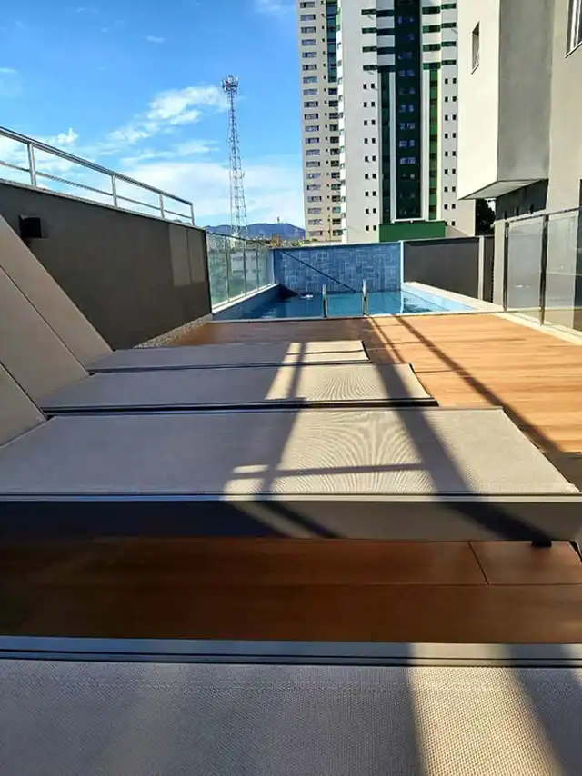 Vistas - Piscina com deck