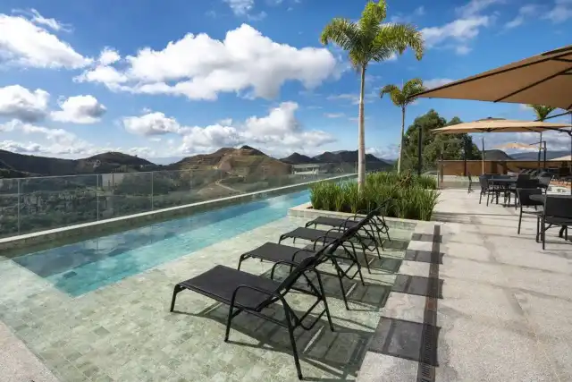 Absoluto - Piscina com prainha
