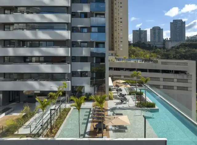 Absoluto - Piscina com deck